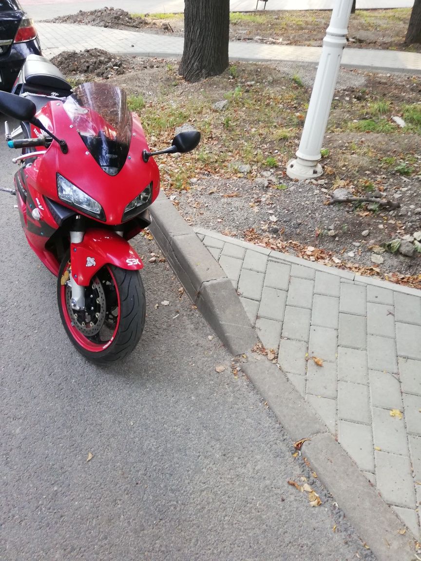 Honda CBR 600RR 2004