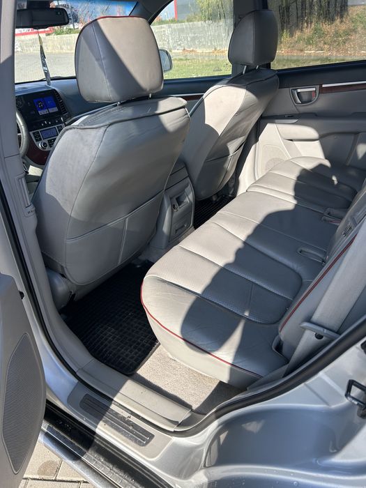 Hyundai Santa Fe 4x4 7 lociri