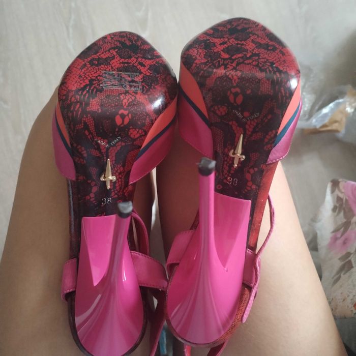 Sandale originale Cesare Paciotti