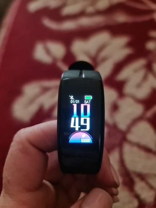 Продам фитнес браслет