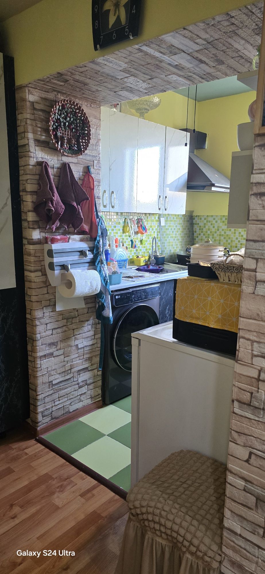 Продается квартира 4 комнаты