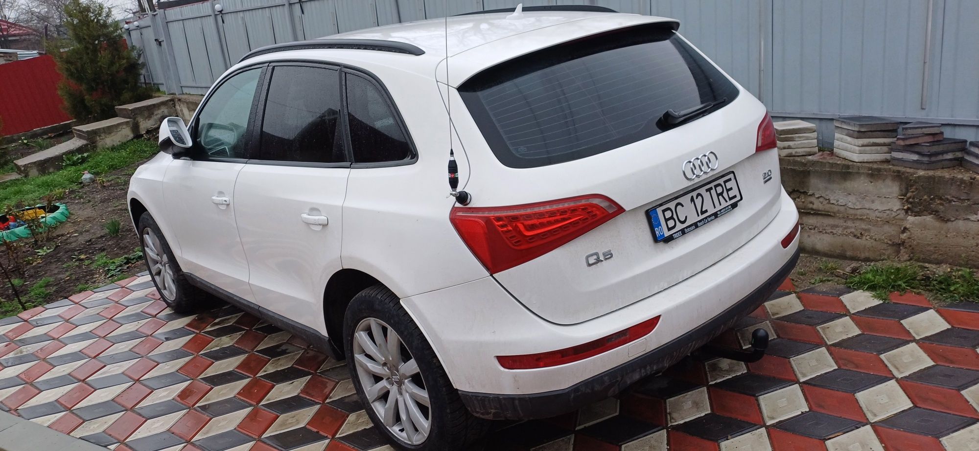 AUDI Q5 2011 10000 EURO Negociabil