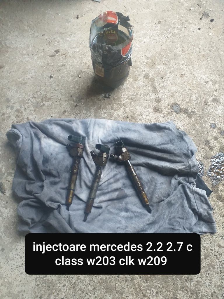 Injector Mercedes clk w209 c class w203 2.2 2.7