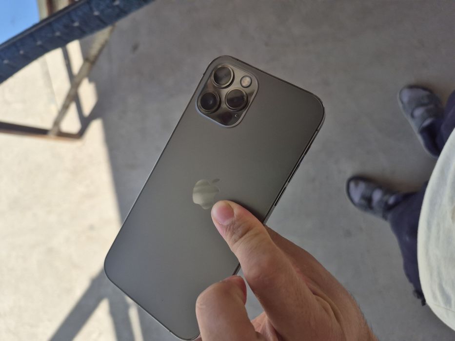 Telefon iphone 12 pro holati yaxshi