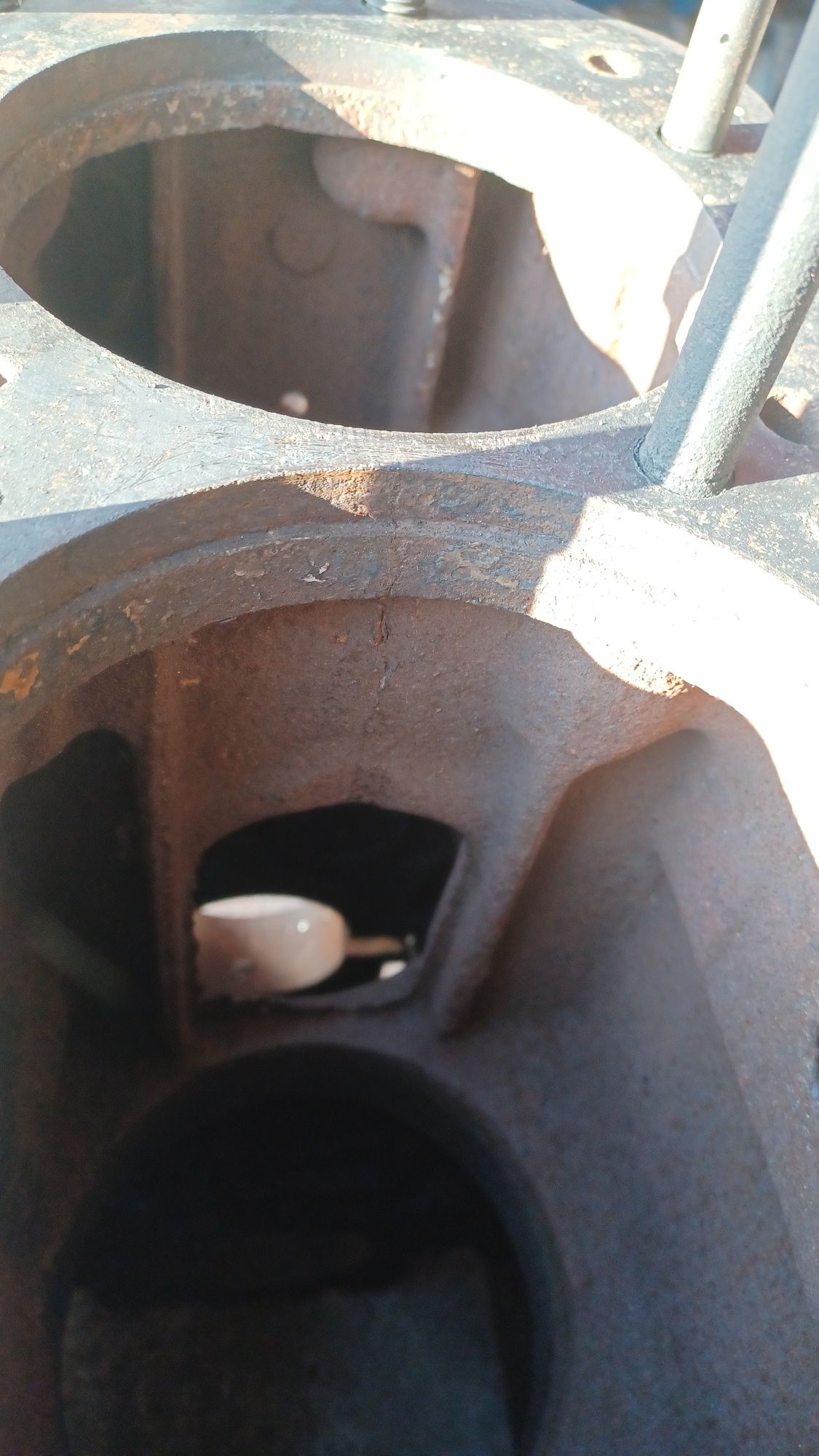 Bloc motor u650 fisurat între cilindri