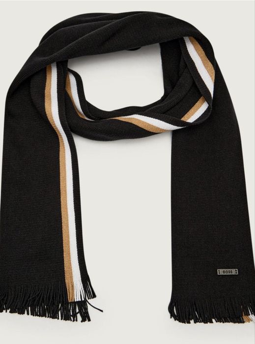 Мъжки коплект шапка и шал Hugo Boss