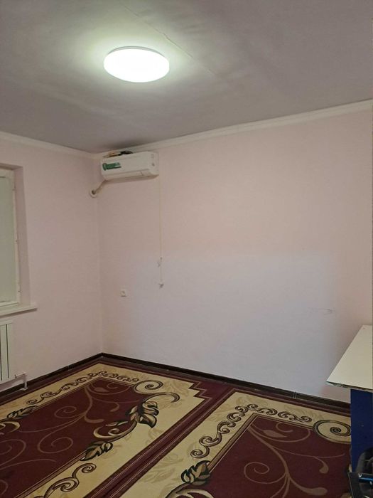 Termiz shaxar 2 xonalik uy ijaraga beriladi uzoq muddatga (Oilaga)