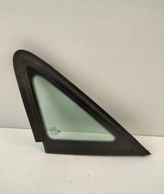 Geam fix stanga triunghi Volkswagen VW Touran prima generatie (faceli