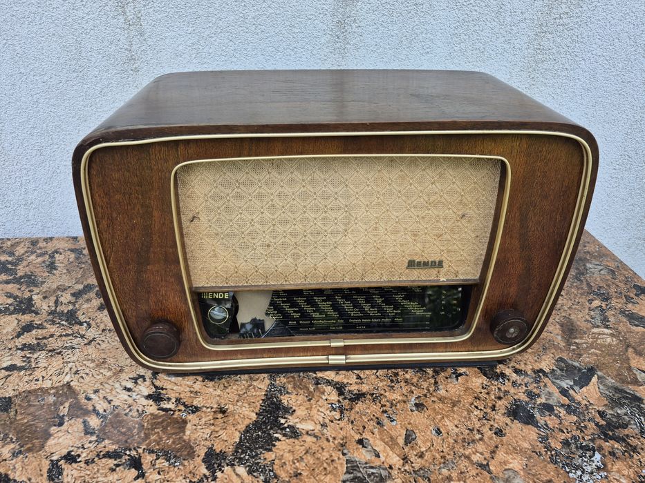 Radio pe lampi modelul BREMEN Nordmende ,made in Germany,fabricat 1951