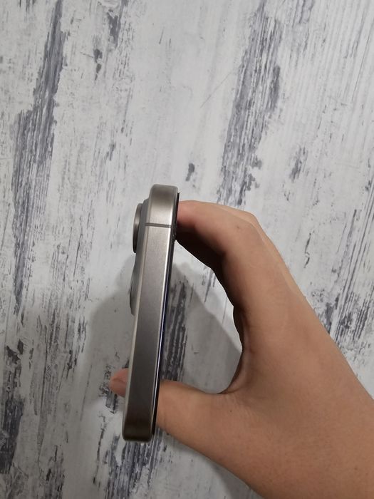 Iphone 15 pro max 256gb esim като нов