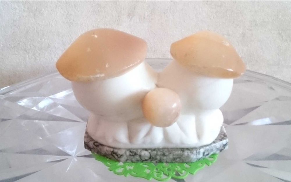 Фигурки из мрамора и хрусталя