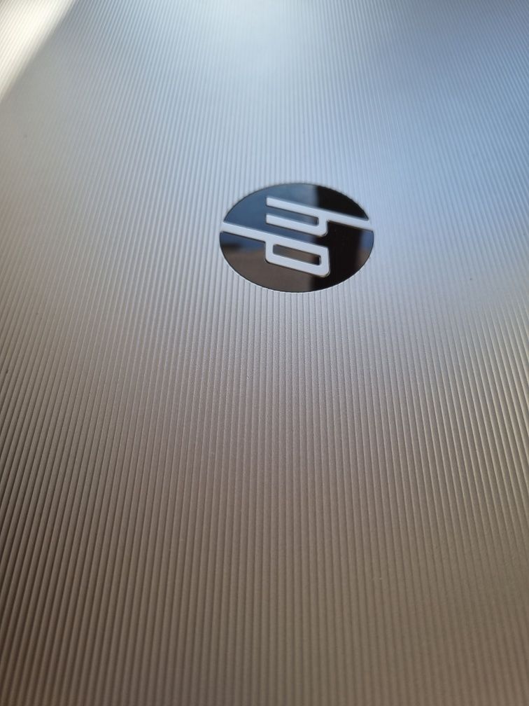 Лаптоп HP pentium