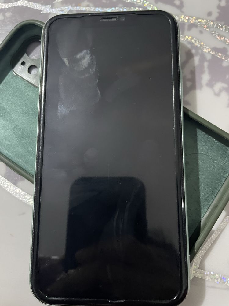 Продам IPhone 11 256gb