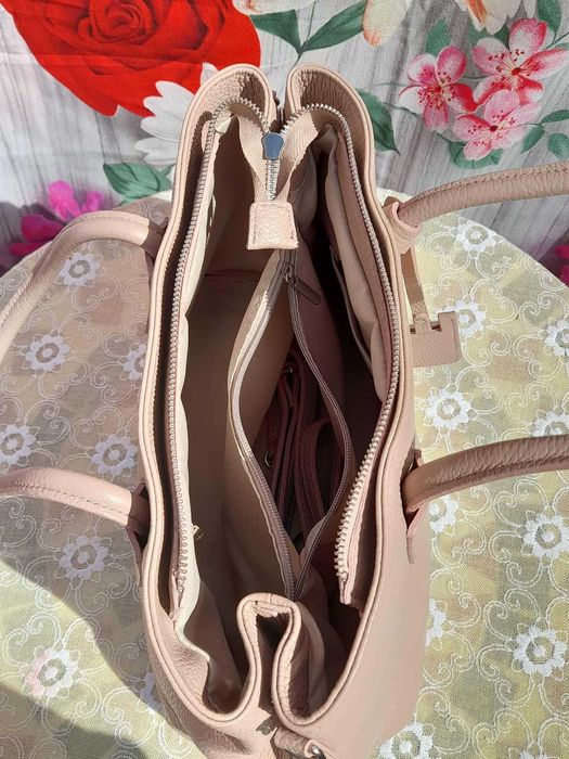 Geantă din piele naturală roz pudră/plămâniu