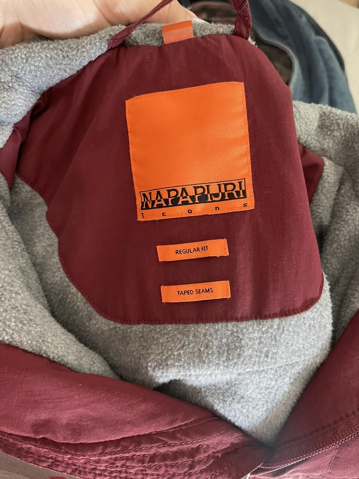 Napapijri преходно яке