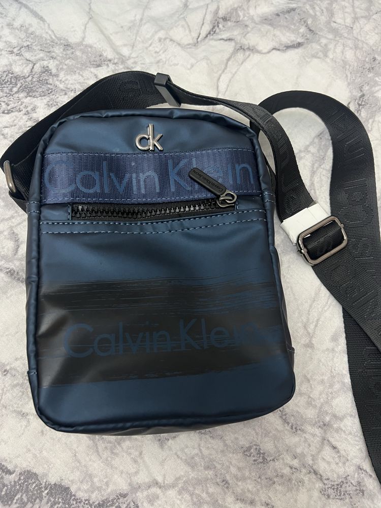 Продам барсетк calvin klein
