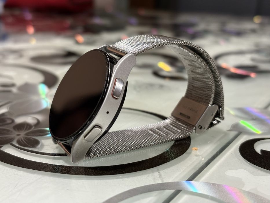 Смарт часовник Samsung Galaxy Watch 5