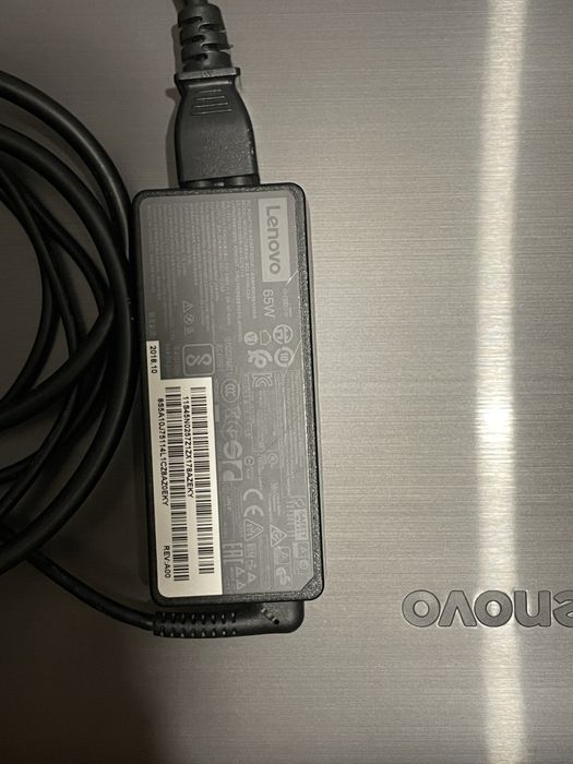 Laptop Lenovo V330-15IKB Windows 11