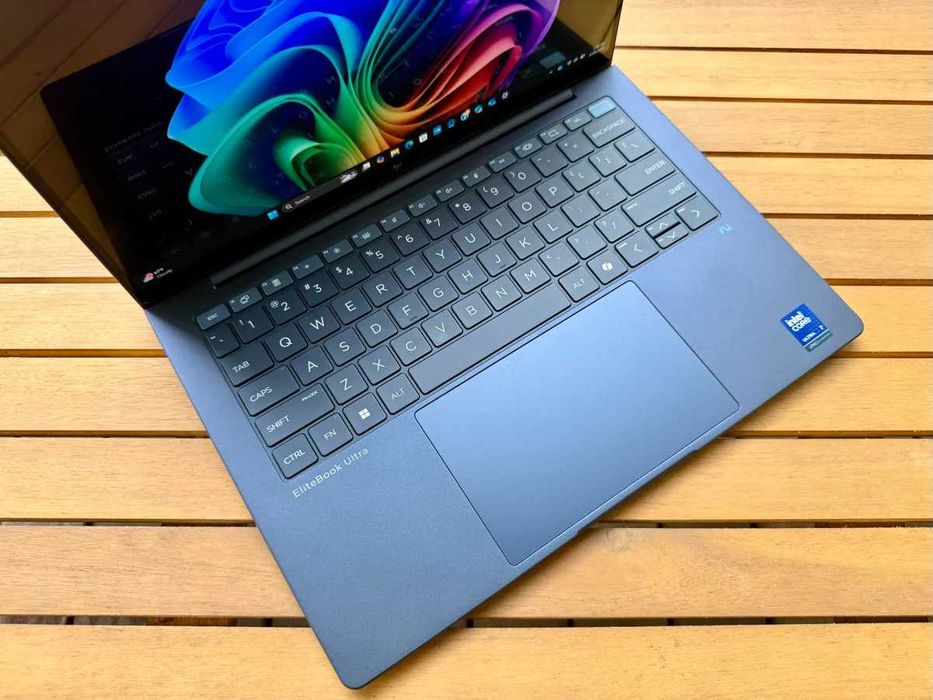 Laptop HP EliteBook Ultra G1i OLED Ultra 7 258V 32GB Ram 1TB Nou Firma