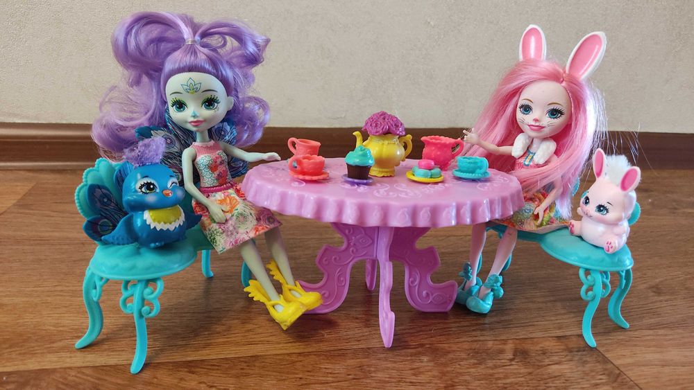 Игровой набор Enchantimals Чаепитие Пэттер Павлины и Бри Кроли