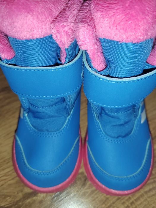 Ботуши апрески adidas 22 номер с елза и ана frozen