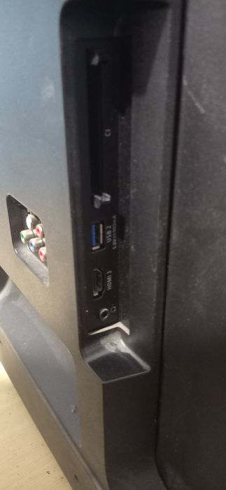 Смарт телевизор филипс 43 инча спукан дисплей за части