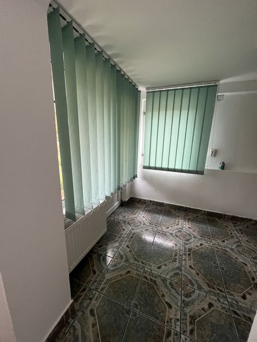 Vând casă în Tg Cărbunești