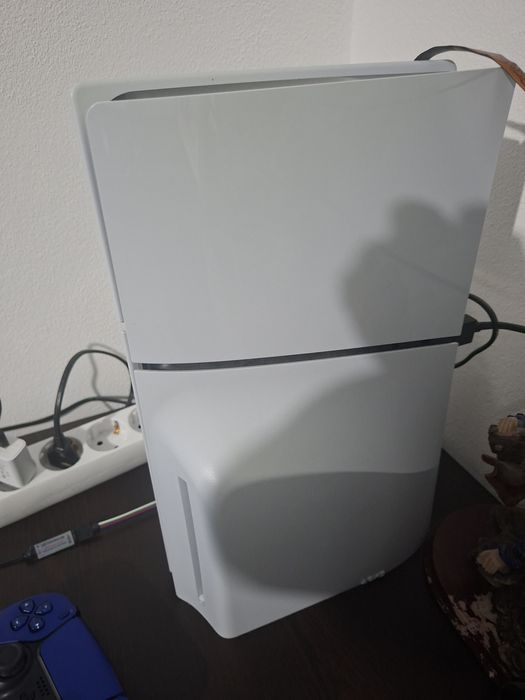 Vând ps5 +2 manete +jocuri