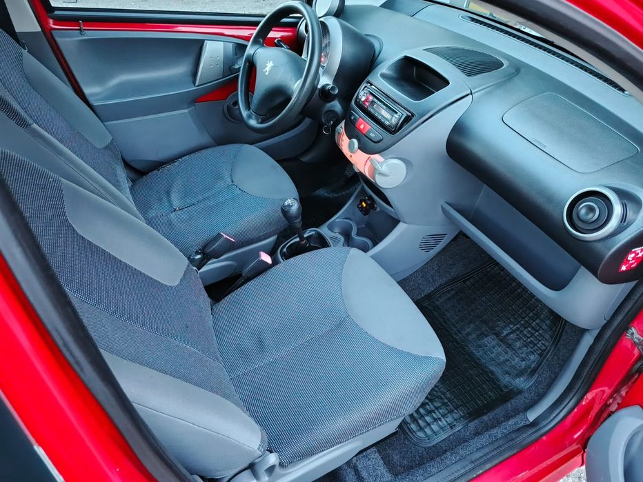 Vând Peugeot 107 1.0 Benzină An 2007