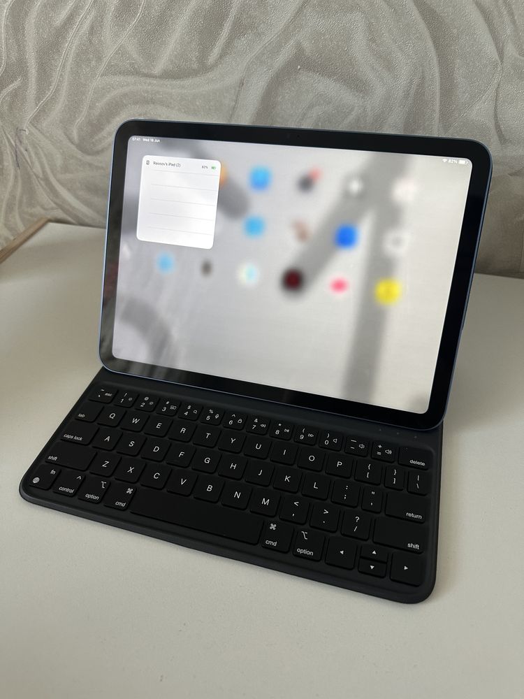 Продам IPad 10 в идеальном состоянии
