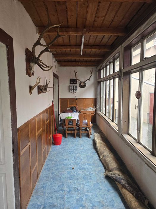 Persoana fizica vând casa, central