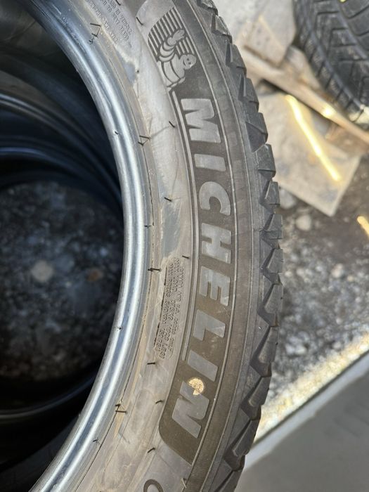 235/50/19 и 255/45/19 Michelin 2023