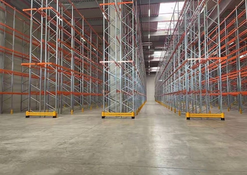 Rafturi profesionale reglabile, pret mic 70lei70