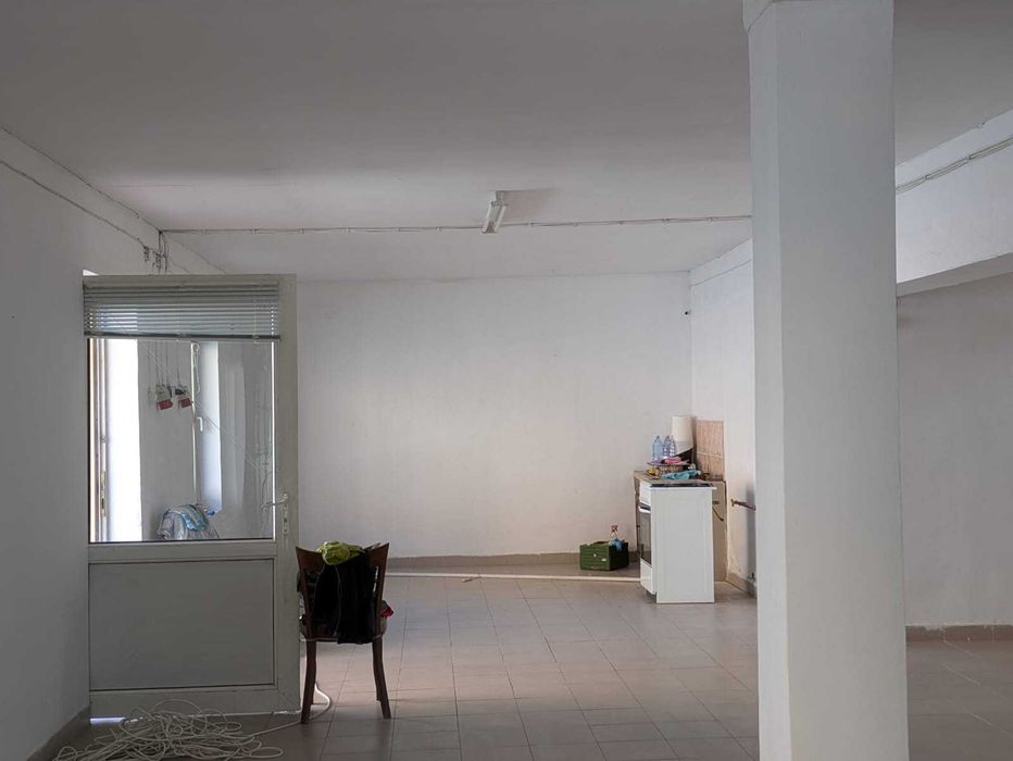 DE VÂNZARE/DE ÎNCHIRIAT Sconstruită 277 mp, teren 1.255 mp