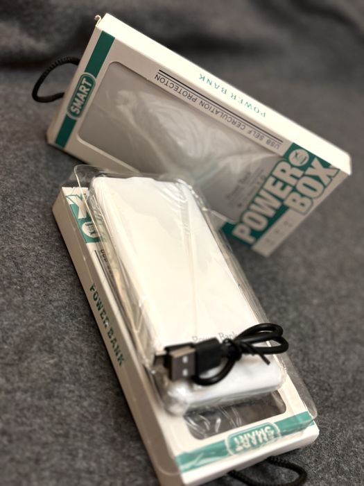 Baterie externa fast charge noua