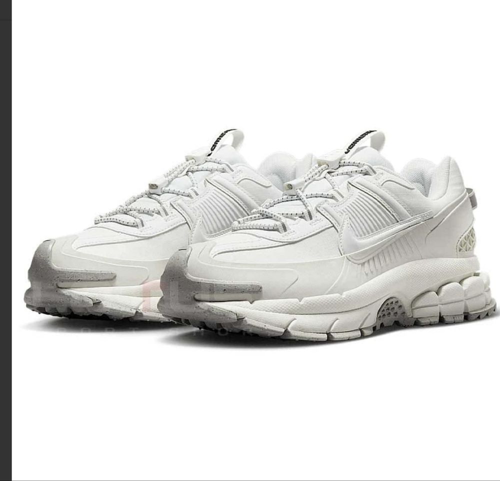 Обувки Nike HV6410-100 ZOOM VOMERO ROAM БЕЛИ