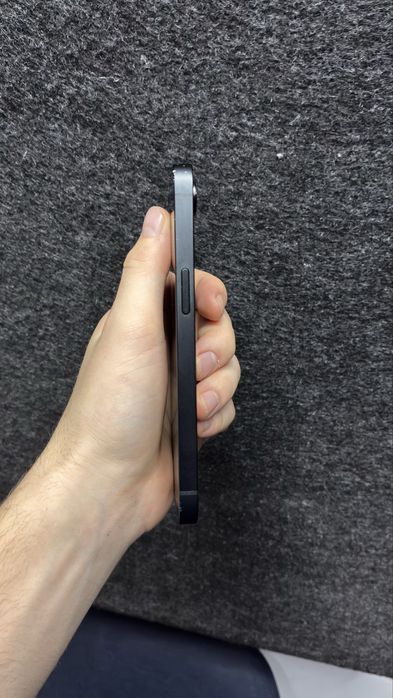 Iphone 16e, black, 100% battery health, 75 cicluri, negociabil