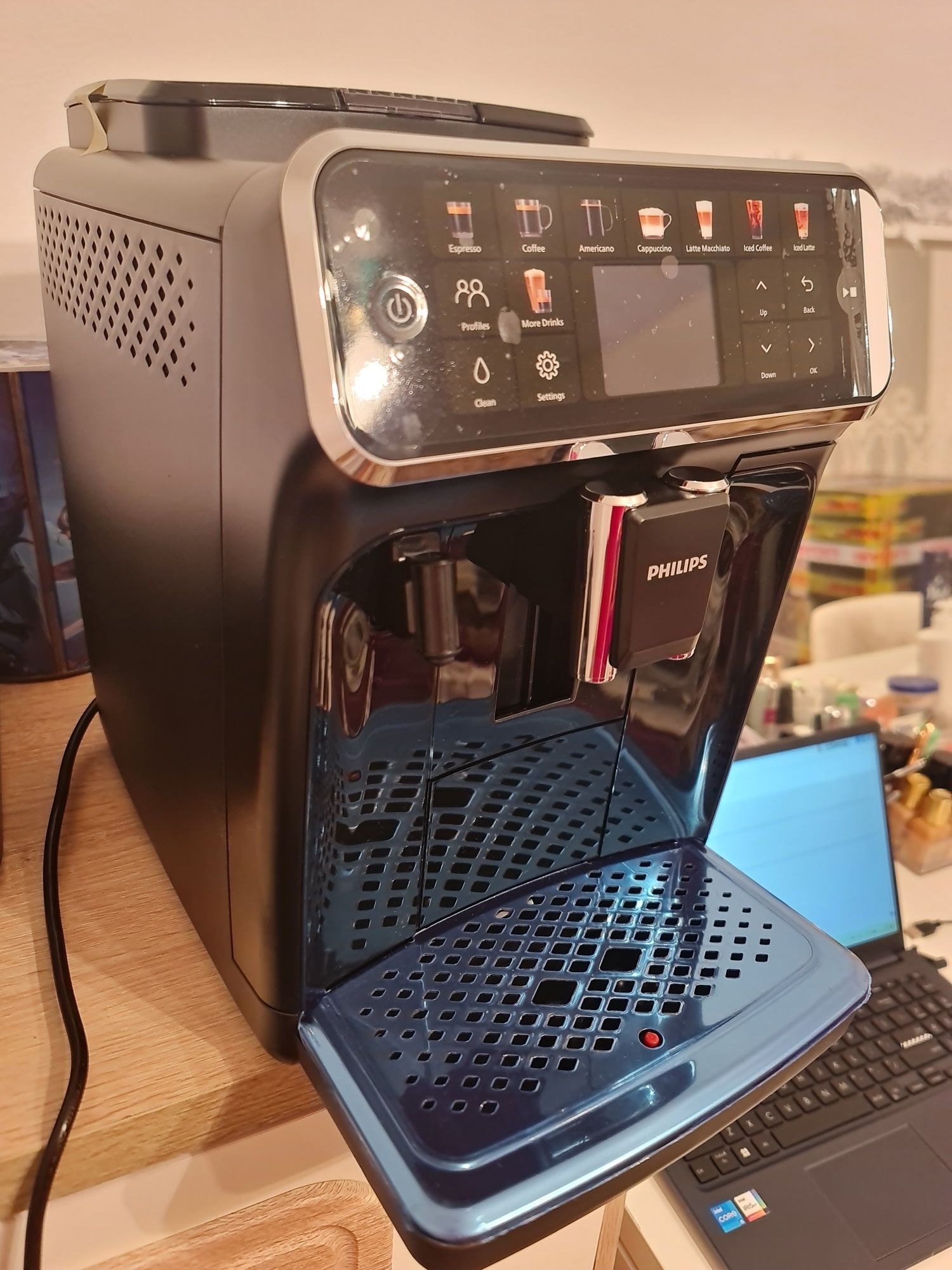 Espressor automat PHILIPS Seria 5500 EP5541