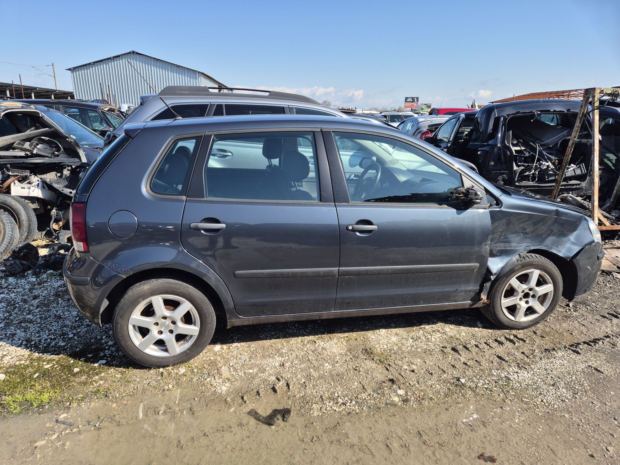VW-POLO na 4asti