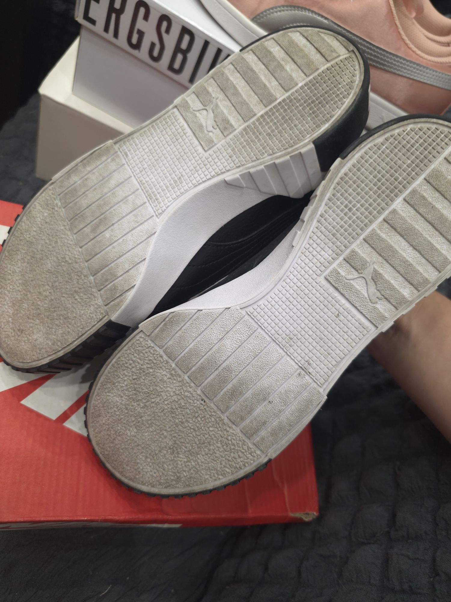 Дамски кецове Puma размер 39
