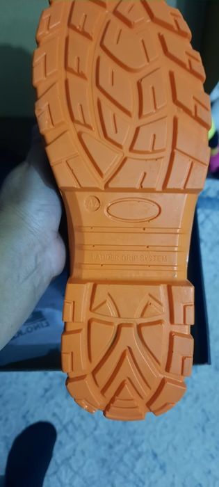 Продам летний ботинки