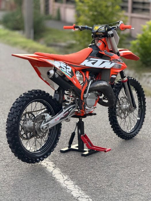 Vând KTM 125 SX 2 timpi Power valve/2022/TUNING/4350€neg!