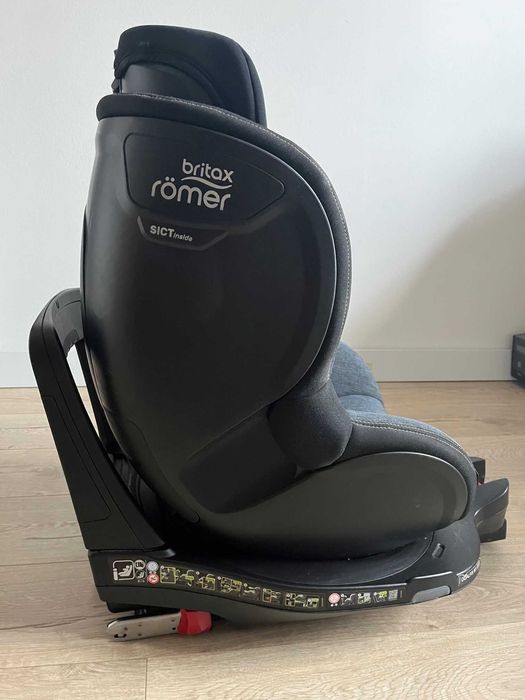 Scaun auto Britax Romer Dual Fix M i Size