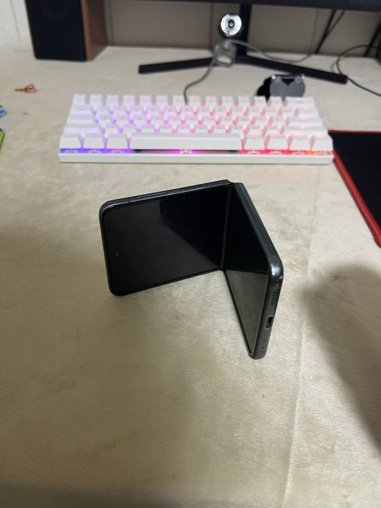 Samsung galaxy Z Flip 3 5G 256Gb