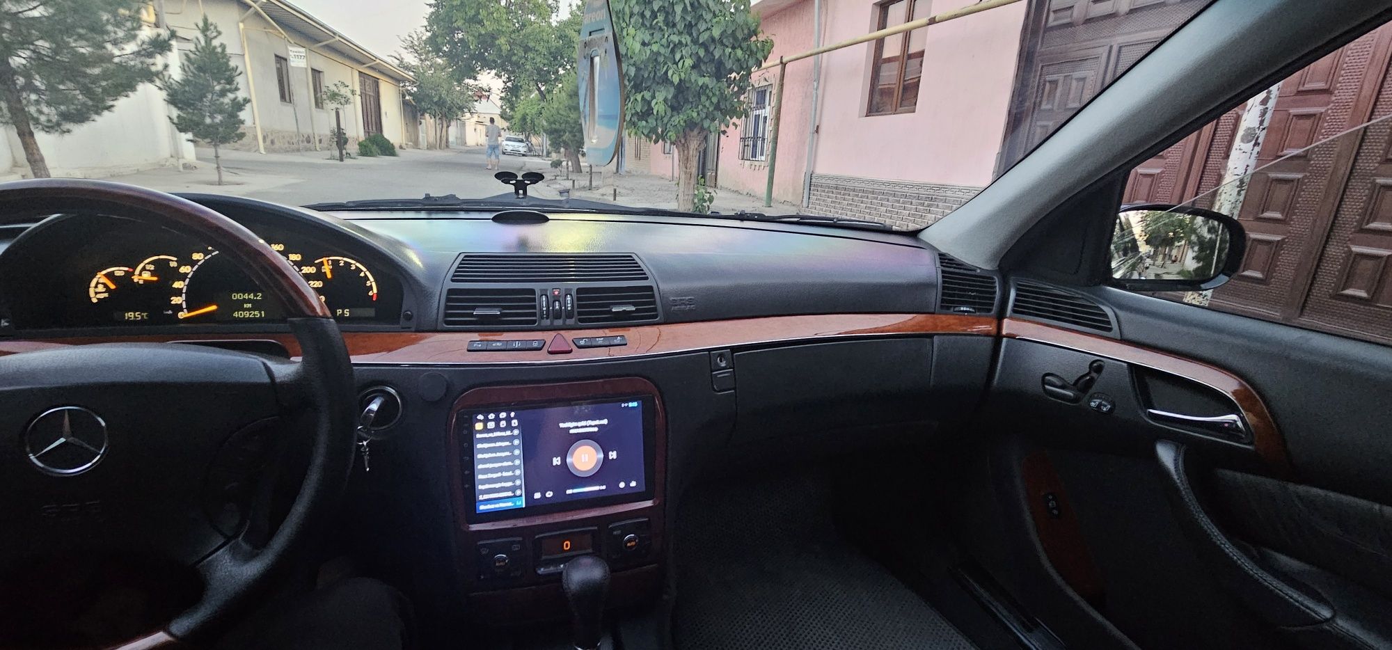Mercades benz w220