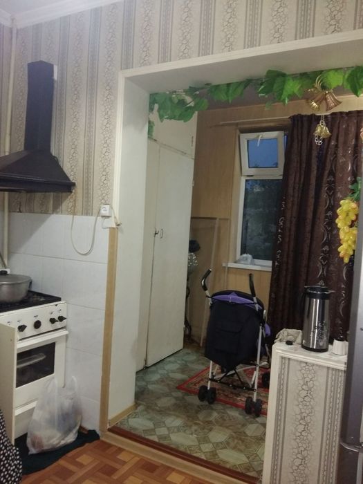 Продам свою квартиру на Карасу2 .На против Школа Милиции  2/5/5