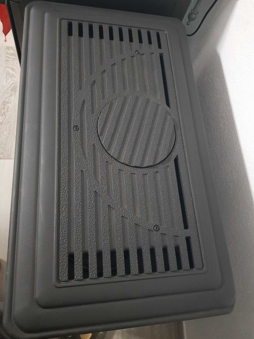 Șemineu fontă ,toată din fontă ,fără tablă