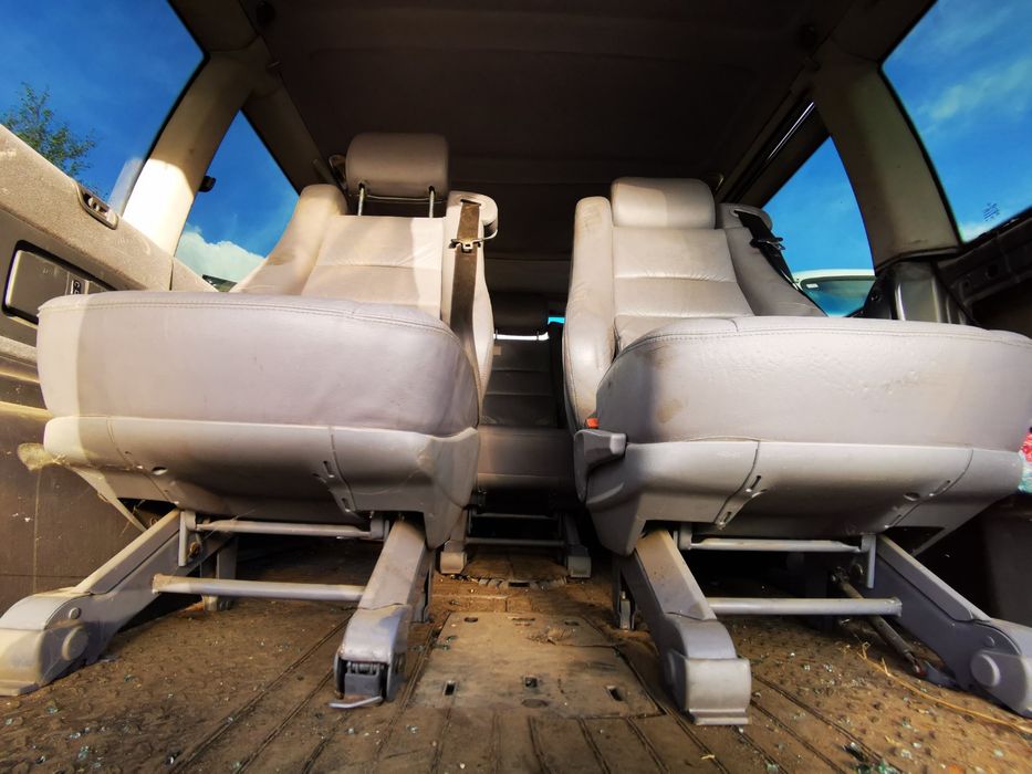 Седалки Mercedes Vito V class салон W638