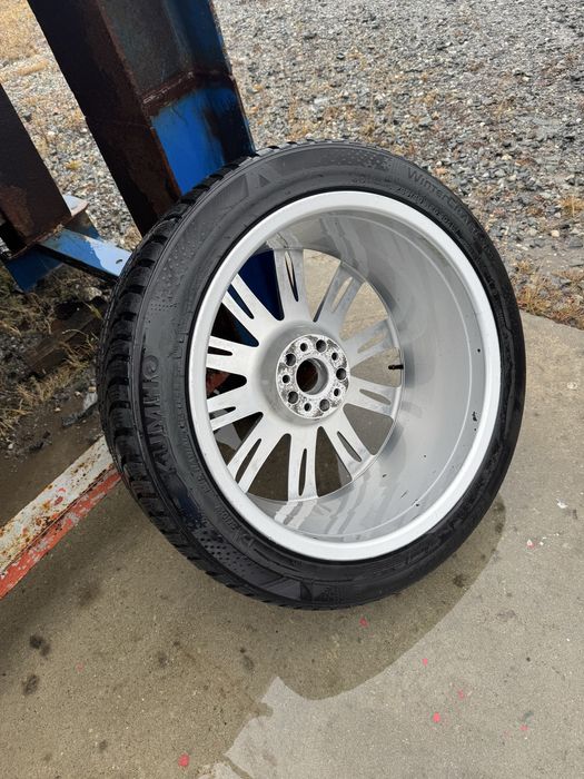 Jenti Q7  cu cauciucuri de iarna