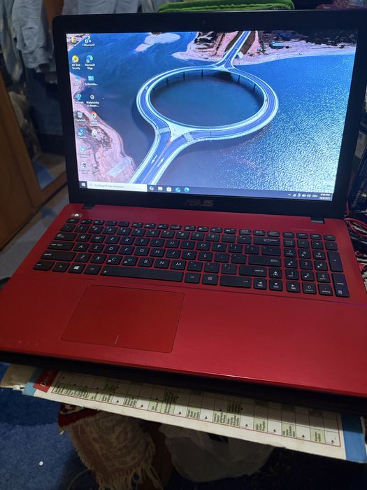 Asus X550 CC 8 GB ram i5 4 nuclee